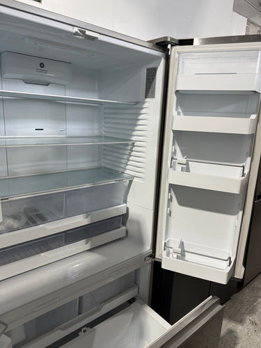 Factory second Fisher & Paykel 569 L French Door Refrigerator RF610ANUX5 - Second Hand Appliances Geebung